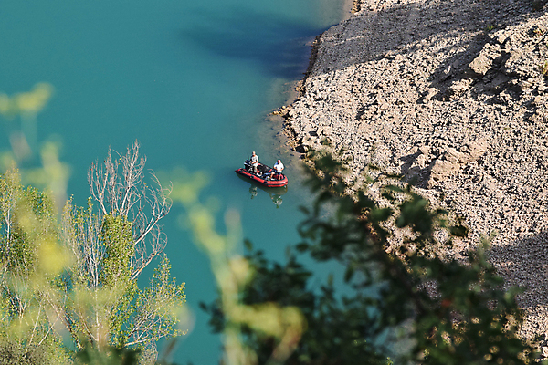 포토 JPG 해외이미지 바다 여행 자연 하늘 낚시 산 풍경 사람없음 야외 초록색 물 여름 파란색 만 어선 보트 숲 내추럴 해외포토 자연요소 계절 컬러 배_교통 레저 생태계 파일형식 이미지허브