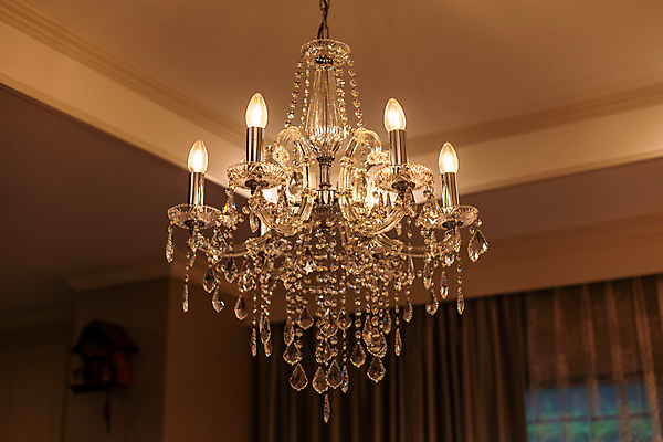 포토 JPG 해외이미지 모양 디자인 백그라운드 크리스마스 패턴 모션 유리 추상 미술 사람없음 내부 장식 빛 파티 우주 검은색 축제 수확 골동품 램프 화려 클래식 고급 우아함 닫기 크리스탈 묘사 만족 복고 보케 샹들리에 다이아몬드 블러 빅토리아 옛날 스타일 해외포토 기념일 감정 컬러 컨셉 무늬 농업 재질 문화예술 조명 이벤트 광석 보석 파일형식 이미지허브