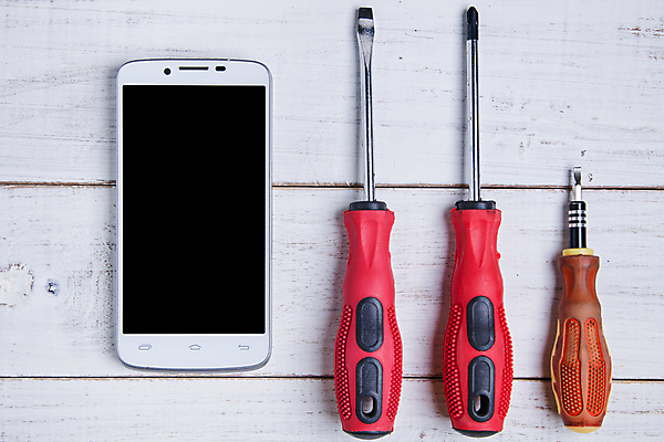 포토 JPG 해외이미지 직업 손 사람없음 스마트폰 디지털 장비 기구 공구 업무 뜨거움 작업실 기술자 엔지니어 수리 연결 철 서비스 순환 반도체 전자 철사 통조림 공학 유지 반항 하드웨어 해외포토 교육 모션 신체부위 핸드폰 스마트기기 컴퓨터 도구 작업 파일형식 이미지허브