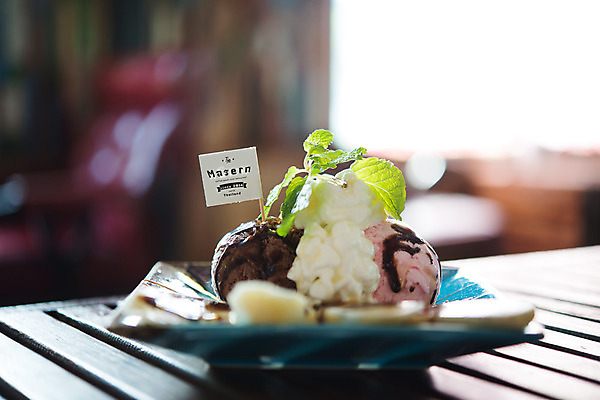 포토 JPG 해외이미지 계절 열매 음식 분홍색 백그라운드 공 딸기 아이스크림 디저트 사탕 사람없음 초록색 여름 노란색 초콜릿 냉동 얼음 카페 추위 흰색 신선 우아함 닫기 달콤 맛 크림 메뉴 국자 칼로리 모음 바닐라 여의주 해외포토 자연요소 식물 컬러 컨셉 과일 모션 주방용품 상점 파일형식 이미지허브