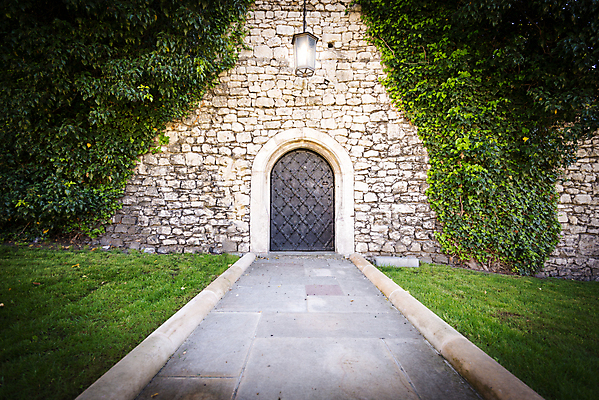 포토 JPG 해외이미지 나무 전통 외관 공원 도로 벽 여행 백그라운드 잎 건축양식 자연 벽돌 출입구 주택 사람없음 야외 건물 초록색 빛 문 정원 회색 수확 골동품 조약돌 램프 중세 보행로 철 타일 아치 질감 대문 옛날 해외포토 식물 건축물 공공시설 건축 길 컬러 농업 교통시설 조명 돌_바위 역사 생태계 파일형식 이미지허브