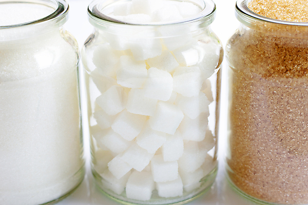 포토 JPG 해외이미지 식재료 유리병 실내 종류 사람없음 조미료 달콤 설탕 흰배경 황설탕 해외포토 백그라운드 병_용기 내부 흰색 맛 향미료 파일형식 이미지허브