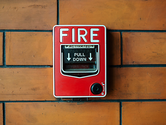 포토 JPG 해외이미지 손 산업 벽 비즈니스 불 벽돌 실내 손잡이 경고 안전 사람없음 건물 빨간색 상자 사무실 장비 종 긴급 판넬 구출 당기기 역 보호 위험 사건 심볼 오브젝트 사인 보안 공포 언론 시스템 부름 스위치 경보 단절 제어 조작 해외포토 자연요소 건축물 컬러 컨셉 교통시설 모션 내부 신체부위 도움 파일형식 이미지허브