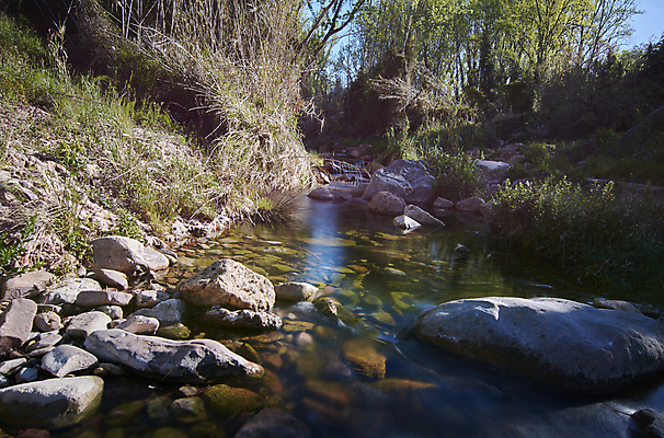 포토 JPG 해외이미지 식물 지구 여행 모션 자연 산 이끼 사람없음 초록색 물 파란색 강 달리기 평화 환경 화목 침묵 봄 폭포 흐름 안개 신선 개울 떨어짐 매끈함 숲 순수 속도 상쾌 알프스 내추럴 블러 슬로베니아 해외포토 자연요소 계절 감정 유럽 컬러 컨셉 날씨 소리 감각 생태계 파일형식 이미지허브