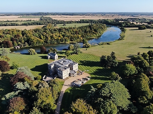 포토 JPG 해외이미지 나무 호수 영국 잉글랜드 안테나 풍경 사람없음 여름 시골 재산 드론 해외포토 식물 계절 유럽 통신 금융 파일형식 이미지허브