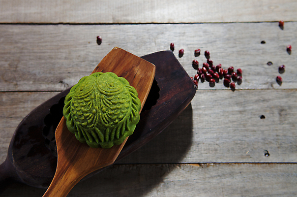 포토 JPG 해외이미지 전통 접시 아시아 문화 음식 백그라운드 주방용품 디저트 기념 동양인 사람없음 장식 케이크 축제 중국 달 등불 축하 달콤 정상 반죽 호두 노른자 해외포토 자연요소 식기 나라 생활용품 컨셉 조명 인종 계란 견과류 맛 파일형식 이미지허브