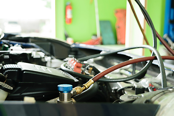 포토 JPG 해외이미지 산업 교통시설 자동차 사람없음 상점 기계 장비 업무 작업실 수리 역 지시 시원함 땅 서비스 창살 엔진 정비공 계량기 조절 유지 게이지 라디에이터 린스 압력 자동 해외포토 육상교통 교통 모션 작업 기술자 시설 파일형식 이미지허브