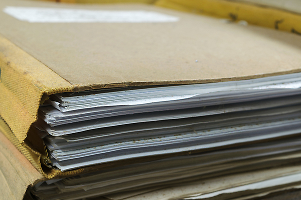 포토 JPG 해외이미지 직업 학생 교육 종이 백그라운드 비즈니스 선반 주택 사람없음 사무실 쌓기 상점 자료 정보 기록 업무 오픈 닫기 편지 캐비닛 책상 오브젝트 보고서 파일 클립 폴더 질서 보관소 옛날 해외포토 가구 모션 건물 예절 작업 사물함 저장 파일형식 이미지허브