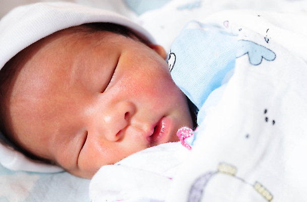 포토 JPG 해외이미지 손 행복 얼굴 어린이 가족 엄마 새로움 따뜻함 건강 병원 한명 사람 소년 임산부 놀이방 성장 흰색 침대 아기 신생아 잠 출산 작음 담요 결백 돌봄 천진난만 안락 해외포토 1 남자 감정 컬러 가구 컨셉 의학 관계 모션 신체부위 임신 크기 파일형식 이미지허브