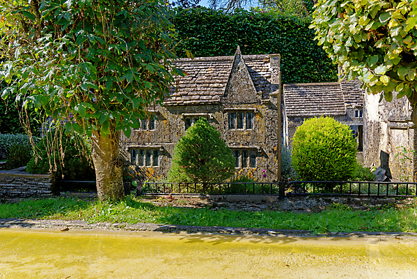 포토 JPG 해외이미지 식물 모델 디자인 영어 외관 유럽 벽 여행 백그라운드 건축양식 지붕 영국 잉글랜드 주택 풍경 사람없음 야외 건물 목재 장식 마을 정원 맑음 미니어처 수확 바위 작음 박물관 타운 방앗간 복제 옛날 해외포토 나무 문자 건축물 건축 나라 농업 재료 날씨 모형 돌_바위 도시 크기 파일형식 이미지허브