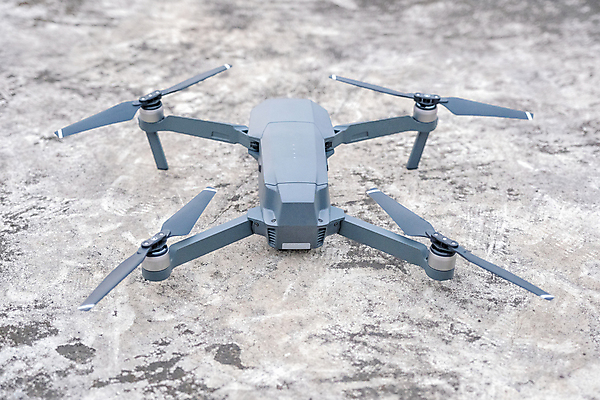 포토 JPG 해외이미지 식물 구름 직업 실루엣 산업 백그라운드 모션 자연 하늘 안테나 사람없음 여름 파란색 태양 카메라 디지털 검은색 사진촬영 황혼 일몰 회색 흰색 시골 야간 발사 무선전화기 프로펠러 전자 멀리 동영상 드론 스파이 제어 해외포토 자연요소 계절 컬러 통신 촬영기법 전자제품 노을 촬영 전화기 생태계 파일형식 이미지허브