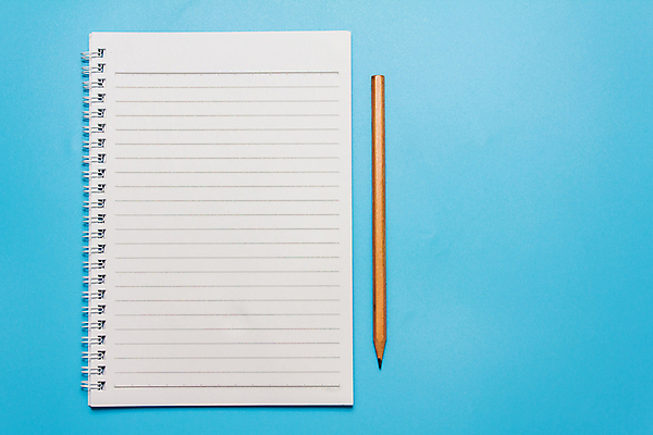 포토 JPG 해외이미지 디자인 교육 종이 백그라운드 컨셉 일러스트 비즈니스 학교 탁자 추상 문구용품 자 창조 사람 사람없음 그래픽 컬러풀 사무실 연필 펜 노란색 우주 쪽지 공책 공백 흰색 키보드 업무 플랫 정상 책상 오브젝트 지우개 문서 크레파스 클립 위치 고립 파스텔톤 공급 카피스페이스 해외포토 컬러 가구 무늬 학용품 필기구 작업 파일형식 이미지허브