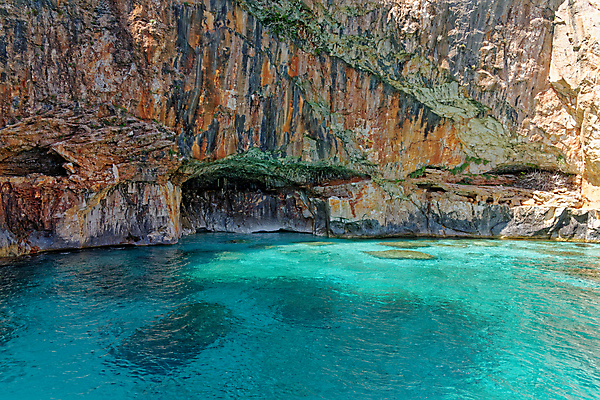 포토 JPG 해외이미지 유럽 모래 파도 바다 섬 여행 자연 하늘 휴가 산 풍경 사람없음 야외 초록색 물 여름 파란색 태양 맑음 침묵 이탈리아 바위 흰색 만 투명 지중해 에메랄드 석호 내추럴 다도해 터키석 파라다이스 해외포토 자연요소 계절 나라 컬러 날씨 소리 돌_바위 보석 생태계 파일형식 이미지허브