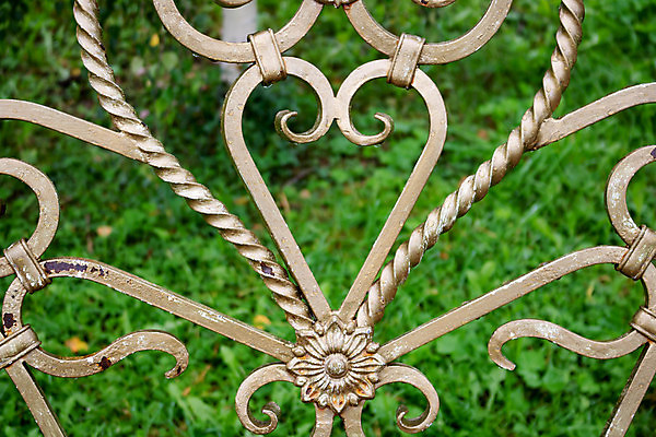 포토 JPG 해외이미지 디자인 공원 백그라운드 패턴 의자 탁자 호텔 휴식 사람없음 장식 빨간색 초록색 세트 소파 햇빛 금속 정원 수확 흰색 하트 저녁 빌라 철 질감 복고 스타일 해외포토 모양 공공시설 컬러 가구 컨셉 무늬 농업 재질 숙소 주택 태양 야간 파일형식 이미지허브