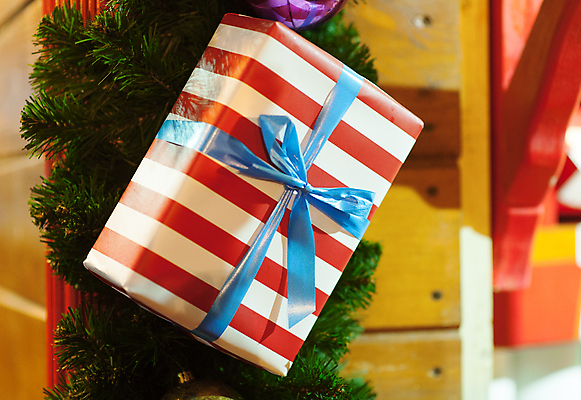 포토 JPG 해외이미지 디자인 기념일 리본 종이 길 백그라운드 크리스마스 휴가 프레임 발렌타인데이 선물 사랑 이벤트 사람없음 장식 빨간색 빛 세트 상자 우주 놀람 흰색 축하 직물 생일 화려 주식 실크 오브젝트 활 패키지 고립 포장소품 해외포토 감정 컬러 컨셉 포장 데이이벤트 표정 금융 포장재료 파일형식 이미지허브