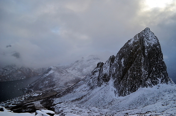 포토 JPG 해외이미지 유럽 여행 자연 산 풍경 사람없음 하이킹 절정 해외포토 나라 레저 생태계 파일형식 이미지허브