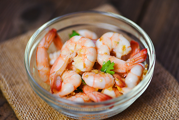 포토 JPG 해외이미지 전통 접시 음식 빵 조각 백그라운드 토마토 채소 조개 치즈 새우 파슬리 건강 마늘 갑각류 요리 사람없음 초록색 식당 검은색 식사 저녁식사 이탈리아 튀김 껍질 신선 맛 그릴 바비큐 굽기 먹기 허브 해산물 준비 점심식사 모짜렐라치즈 해외포토 식물 동물 식기 유럽 컬러 컨셉 모션 주방용품 어패류 유제품 상점 구이 파일형식 이미지허브