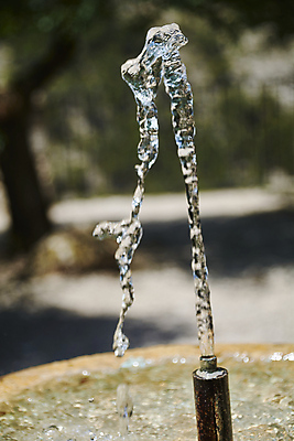 포토 JPG 해외이미지 라이프스타일 손 음료 어린이 휴식 건강 잔디 사람없음 야외 물 여름 금속 목욕 젖음 흐름 추위 신선 잡기 액체 닫기 떨어짐 시원함 갈증 철 순수 분수 상쾌 쏟아짐 테라피 그런지 놋쇠 돌봄 철강 스플래쉬 해외포토 자연요소 식물 계절 감정 컨셉 모션 재질 사람 생활 신체부위 뷰티 청결 파일형식 이미지허브