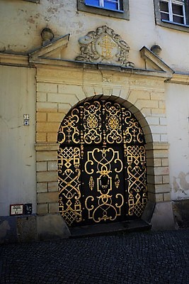 포토 JPG 해외이미지 디자인 유럽 문화 벽 여행 백그라운드 건축양식 주택 독일 육류 미술 사람 사람없음 건물 장식 사무실 여행객 문 수확 골동품 도시 센터 역사 시장 재산 묘사 질감 정사각형 타운 천연기념물 옛날 정육점 스타일 해외포토 도형 건축물 건축 나라 농업 식재료 비즈니스 문화예술 금융 상점 파일형식 이미지허브