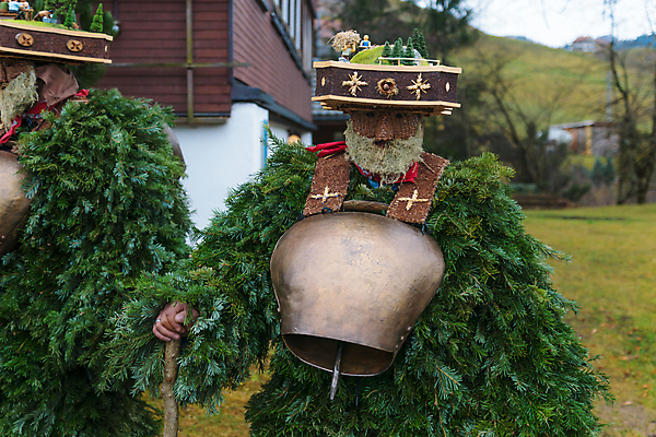포토 JPG 해외이미지 전통 드레스 종교 밭 새로움 새해 가면 여러명 사람없음 장식 축제 산책 종 가을 축하 반지 의식 12월 연도 스위스 알프스 삼림지대 특별함 해외포토 옷 계절 유럽 다수 컨셉 농업 장신구 휴식 사람 날짜 숲 파일형식 이미지허브