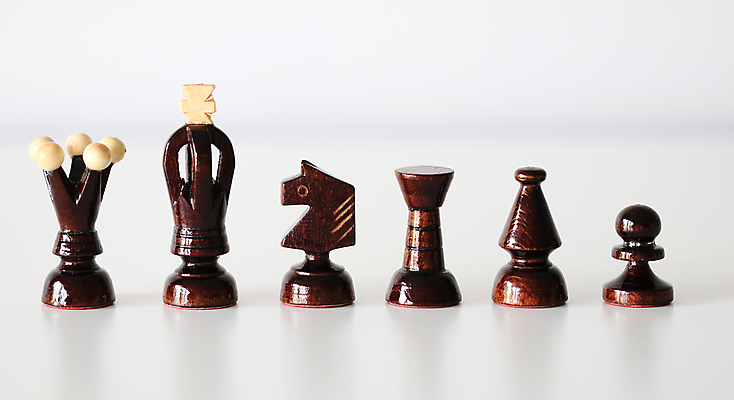 포토 JPG 해외이미지 조각 놀이 사람없음 목재 숫자 탑 검은색 경쟁 군인 게임 흰색 대기 그룹 체스말 체스 계획 왕 6 계산대 흰배경 일렬 육군 전략 질서 병정 여왕 보병 사기꾼 스펙트럼 줄서기 캐셔 해외포토 나무 직업 문자 건축물 컬러 백그라운드 컨셉 재료 모션 군대 예절 말_게임 국군 파일형식 이미지허브