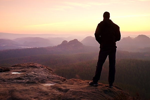 포토 JPG 해외이미지 모양 남자 행복 실루엣 무기 선 포즈 오렌지 관계 응원 자연 하늘 산 관리 한명 서기 소년 성인 컬러풀 여행객 우주 고요 황혼 일몰 잡기 원형 기다림 분위기 야간 저녁 엉덩이 매움 오르기 윤곽 운동가 하이커 해외포토 자연요소 도형 1 감정 어린이 컬러 여행 컨셉 과일 모션 촬영기법 사람 신체부위 노을 맛 생태계 파일형식 이미지허브