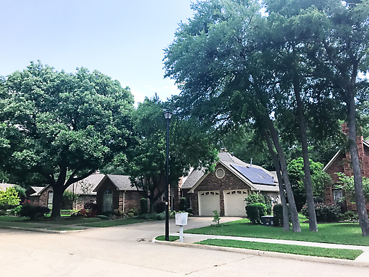 포토 JPG 해외이미지 라이프스타일 부동산 미래 주택 잔디 사람없음 야외 목재 환경 미국 힘 재활용 차도 에너지 재산 그린에너지 맨션 태양에너지 대출 혁명 교외 수집가 집주인 텍사스 해외포토 나무 식물 직업 도로 컨셉 북아메리카 재료 건물 생활 금융 친환경 주인 파일형식 이미지허브