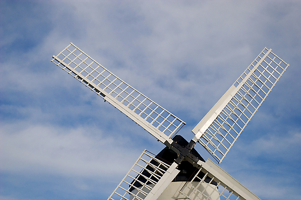 포토 JPG 해외이미지 바다 섬 여행 창문 하늘 바람 영국 웨일즈 항해 흑백 풍경 사람없음 건물 목재 검은색 힘 풍차 흰색 작업 역사 낟알 밀가루 방앗간 해외포토 자연요소 나무 건축물 유럽 컬러 배_교통 재료 날씨 촬영기법 가루 파일형식 이미지허브