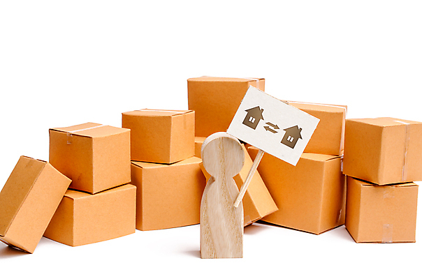 포토 JPG 해외이미지 실내 사람없음 상자 팻말 말_게임 이사 흰배경 이삿짐 해외포토 백그라운드 프레임 내부 흰색 파일형식 이미지허브