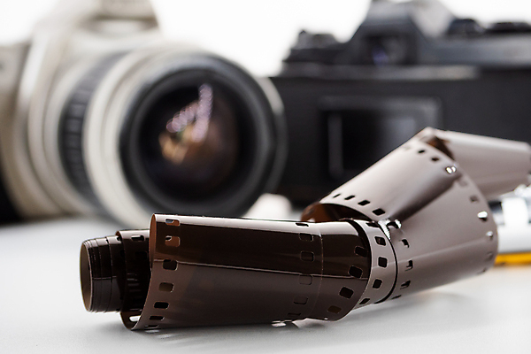 포토 JPG 해외이미지 실내 근접촬영 사람없음 아웃포커스 빈티지 오브젝트 흰배경 복고 사진필름 필름카메라 해외포토 뷰포인트 백그라운드 컨셉 촬영기법 내부 카메라 흰색 필름 파일형식 이미지허브