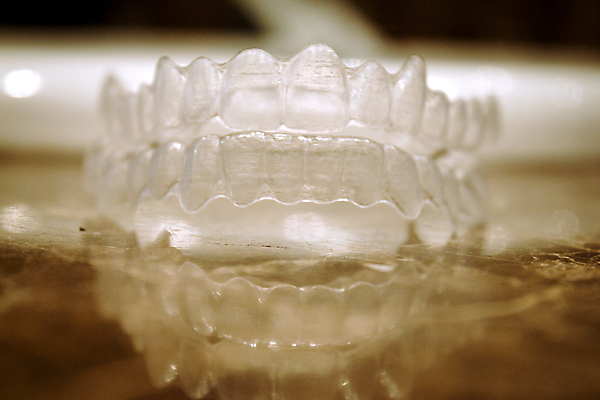 포토 JPG 해외이미지 건강 치과 사람 사람없음 뷰티 약 화장품 장비 입 투명 치아 플라스틱 치과의사 고정 해외포토 의학 재질 병원 신체부위 의사 소화기관 파일형식 이미지허브