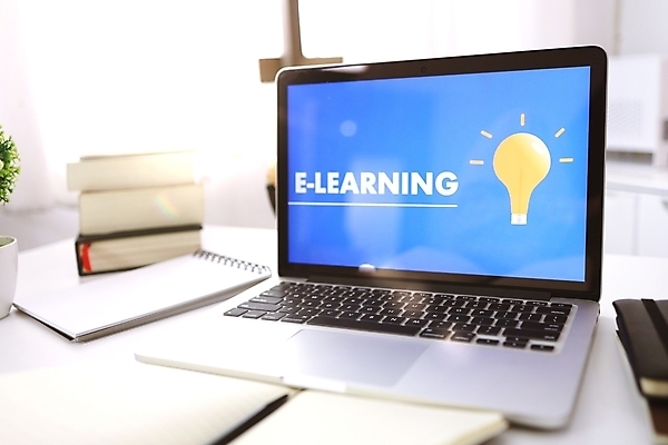 포토 JPG 해외이미지 구름 아이콘 템플릿 학생 교육 인터넷 비즈니스 통신 학교 모바일 거리 기술 사람 사람없음 노트북 스터디 컴퓨터 홈페이지 디지털 스크린 웹 네트워크 강의 땅 심볼 오브젝트 사인 상담 대학교 레이아웃 페이지 온라인 개발 소셜미디어 온라인강의 이러닝 착륙 네트워킹 웨비나 해외포토 자연요소 전자제품 학습 세미나 파일형식 언택트 이미지허브