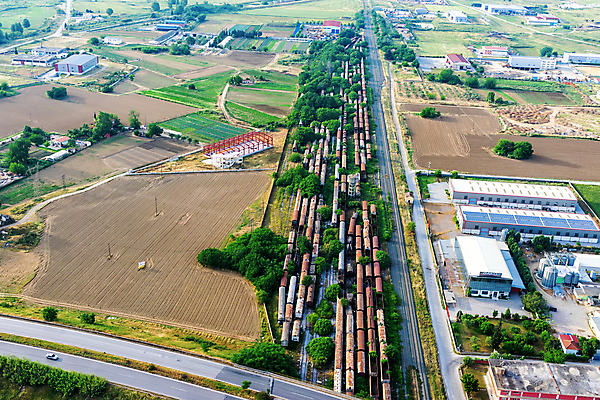 포토 JPG 해외이미지 산업 선 여행 백그라운드 비즈니스 교통시설 안테나 사람없음 야외 금속 힘 장비 사막 기차 수확 골동품 화물 도시 역사 역 주차 철 버리기 창고 부식 복고 마차 승객 타이머 그런지 디젤 선로 옛날 철강 공급 해외포토 육상교통 교통수단 교통 농업 통신 모션 재질 대중교통 운송업 시설 파일형식 이미지허브