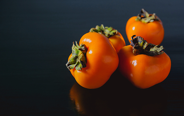 포토 JPG 해외이미지 검은배경 실내 감 사람없음 해외포토 백그라운드 과일 내부 검은색 파일형식 이미지허브