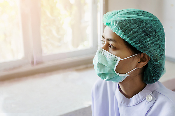 포토 JPG 해외이미지 디자인 분홍색 백그라운드 컨셉 건강 병원 마스크 한명 안전 사람 치료 알약 약 건강관리 고통 장비 환자 흰색 바이러스 보호 질병 온도계 일회용 오브젝트 감염 튜브 돌봄 백신 위생관리 전염병 정물화 카피스페이스 해외포토 1 감정 컬러 의학 모션 관리 공백 그림 파일형식 이미지허브