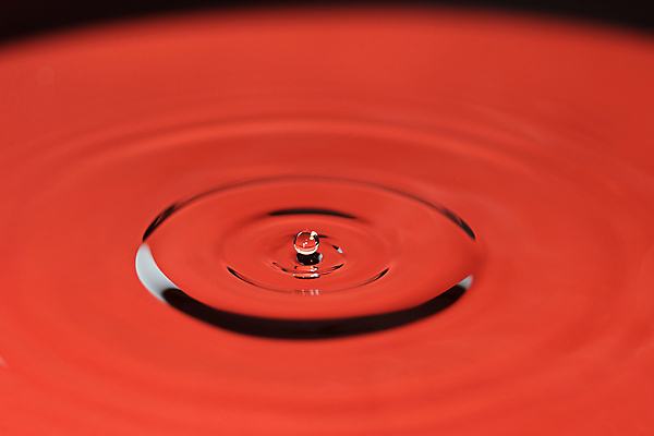 포토 JPG 해외이미지 물결 백그라운드 사람없음 빨간색 물 흐름 에너지 원형 투명 빨래 매끈함 스플래쉬 해외포토 자연요소 도형 컬러 컨셉 가사 감각 파일형식 이미지허브