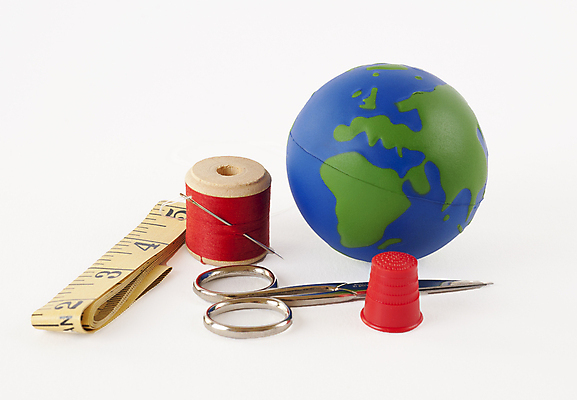 포토 JPG 해외이미지 지구 줄자 사람없음 빨간색 초록색 파란색 지구본 환경 검은색 행성 흰색 면 바느질 고정 수공예 얼레 고립 골무 해외포토 컬러 자 우주 공예 파일형식 이미지허브