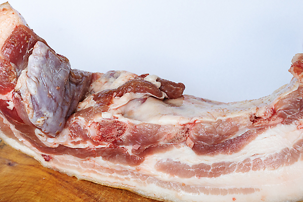 포토 JPG 해외이미지 음식 분홍색 조각 다이어트 재료 부분 육류 돼지고기 스테이크 요리 사람없음 주방 흰색 신선 바비큐 준비 날것 슬라이스 서빙 베이컨 점심식사 단백질 정육점 해외포토 컬러 식재료 서양음식 건강 상점 식사 영양소 파일형식 이미지허브