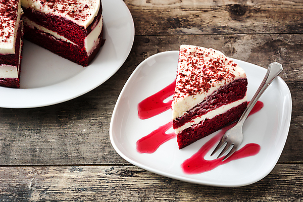포토 JPG 해외이미지 접시 포크 실내 사람없음 조각케이크 시럽 나무배경 레드벨벳 해외포토 식기 백그라운드 디저트 내부 케이크 파일형식 이미지허브