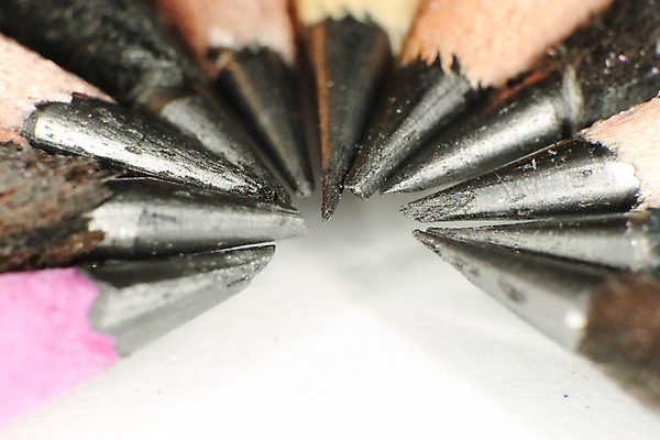 포토 JPG 해외이미지 교육 안내 함께함 사람없음 목재 연필 흰색 끝 오브젝트 날카로움 고립 흑연 해외포토 나무 컬러 컨셉 재료 학용품 필기구 광석 파일형식 이미지허브