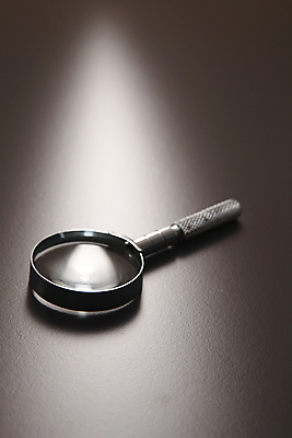 포토 JPG 해외이미지 아이콘 과학 유리 돋보기 손잡이 사람없음 스터디 금속 장비 탐험 공구 투명 확대 은색 큼 심볼 오브젝트 사인 검색 싱글 발견 현실 해외포토 컬러 재질 학습 도구 크기 파일형식 이미지허브