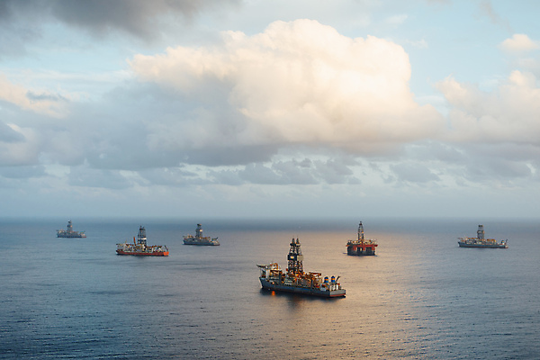 포토 JPG 해외이미지 식물 산업 물결 바다 오렌지 비즈니스 자연 하늘 조명 안테나 해변 사람없음 물 파란색 빛 힘 새벽 장비 에너지 휘발유 석유 지루함 기중기 연료 가스 긴장 자원 공학 단상 펌프 송곳 조작 수평선 카피스페이스 해외포토 자연요소 교육 감정 컬러 과일 통신 공백 중장비 생태계 파일형식 이미지허브
