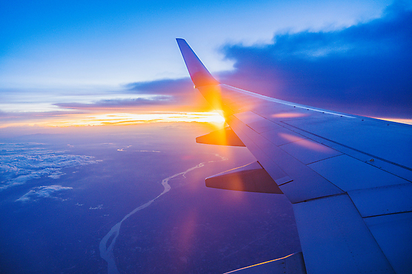 포토 JPG 해외이미지 구름 응시 실루엣 여행 백그라운드 날개 비즈니스 창문 교통시설 자연 하늘 바람 날씨 휴가 비행기 안테나 사람없음 파란색 햇빛 태양 우주 일출 맑음 일몰 뜨거움 공항 도착 항공 출발 상업 활주로 제트기 엔진 대패 해외포토 자연요소 시선 길 컬러 교통 컨셉 통신 항공교통 대중교통 촬영기법 노을 시설 생태계 파일형식 이미지허브