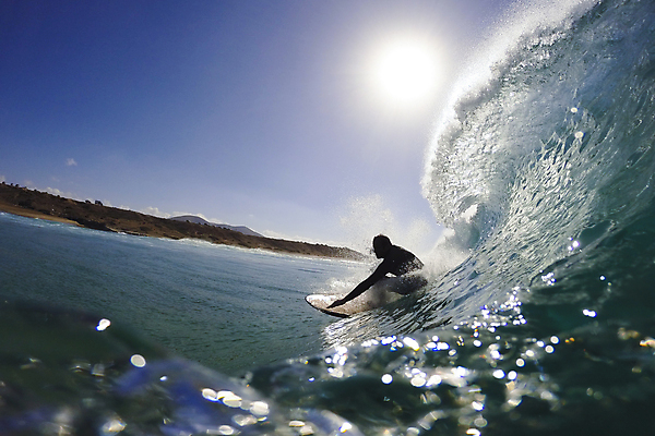 포토 JPG 해외이미지 라이프스타일 남자 실루엣 스포츠 파도 바다 여행 포즈 모션 자연 날씨 통 한명 야외 물 파란색 운동 힘 에너지 수상스포츠 점 액체 서핑 떨어짐 시원함 분무기 튜브 서퍼 옛날 파라다이스 해외포토 자연요소 1 컬러 컨셉 운동선수 촬영기법 건강 사람 생활 생태계 파일형식 이미지허브