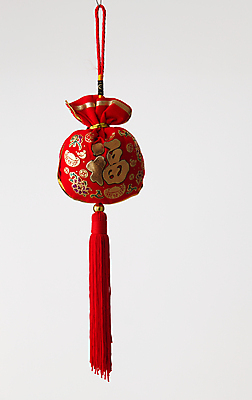 포토 JPG 해외이미지 1 전통 문화 중국문화 기념 매달리기 동양인 사람없음 장식 빨간색 세로 축제 축하 인사 황금 닫기 자르기 오브젝트 싱글 매듭 고립 춘절 해외포토 동양문화 명절 컬러 외국문화 컨셉 모션 인종 예절 중국전통 파일형식 이미지허브
