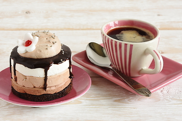 포토 JPG 해외이미지 커피 티타임 사람없음 초콜릿 달콤 커피잔 티스푼 초코케이크 해외포토 음료 휴식 디저트 잔 케이크 숟가락 맛 파일형식 이미지허브