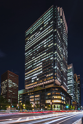 포토 JPG 해외이미지 디자인 건축양식 하늘 지붕 안테나 그림자 사람없음 건물 여름 일본 사진촬영 도쿄 야간 큼 복잡 해외포토 자연요소 건축물 계절 건축 아시아 컨셉 통신 촬영 크기 파일형식 이미지허브