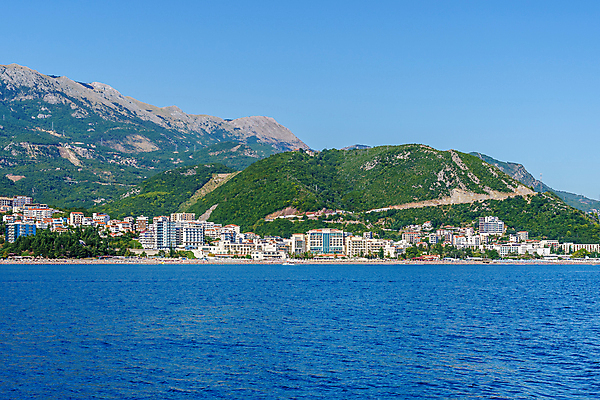 포토 JPG 해외이미지 나무 실루엣 바다 여행 하늘색 자연 하늘 휴가 산 풍경 경사 사람없음 초록색 물 여름 파란색 태양 도시 만 보트 휴양지 몬테네그로 부드바 생태학 절정 수평선 해외포토 자연요소 식물 계절 교육 컬러 배_교통 촬영기법 장소 생태계 파일형식 이미지허브