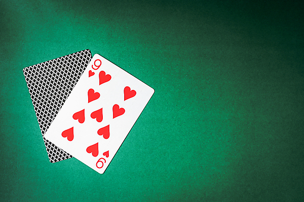 포토 JPG 해외이미지 아이콘 얼굴 백그라운드 놀이 탁자 성공 사람없음 빨간색 초록색 세트 숫자 쌓기 게임 하트 우승 9 신용카드 행운 도박 정상 위험 삽 심볼 카지노 클럽 기회 포커 곤봉 에이스 카피스페이스 해외포토 모양 문자 스포츠용품 컬러 가구 컨셉 모션 신체부위 금융 공백 최고 트럼프 파일형식 이미지허브