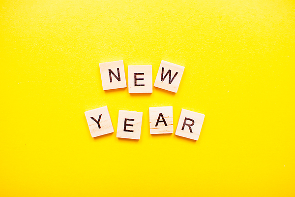 포토 JPG 해외이미지 디자인 알파벳 포스터 백그라운드 컨셉 텍스트 새로움 새해 타이포그라피 사람없음 목재 단어 노란색 블록 정보 메시지 편지 연도 심볼 큐브 사인 돌봄 슬로건 레터링 해외포토 나무 문자 영어 컬러 재료 모션 파일형식 이미지허브